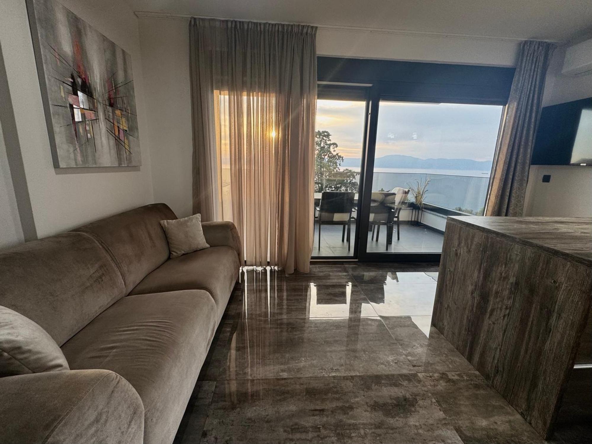Golden Sunset Apartman Njivice Kültér fotó