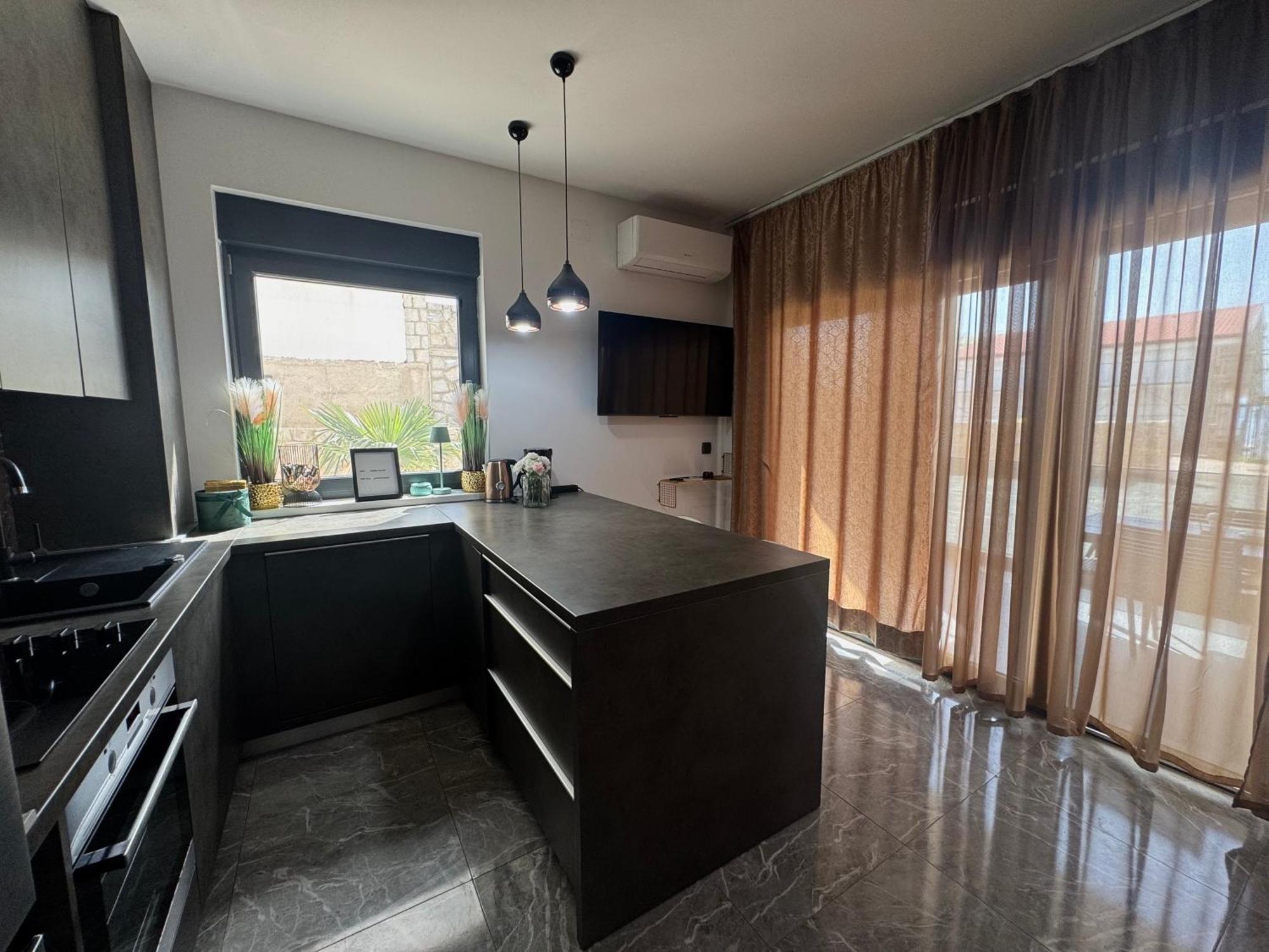Golden Sunset Apartman Njivice Kültér fotó